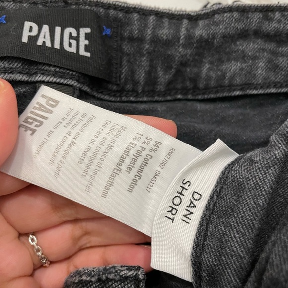 Paige Women’s Dani Cut Off Shorts Black Size 24 - Picture 3 of 12